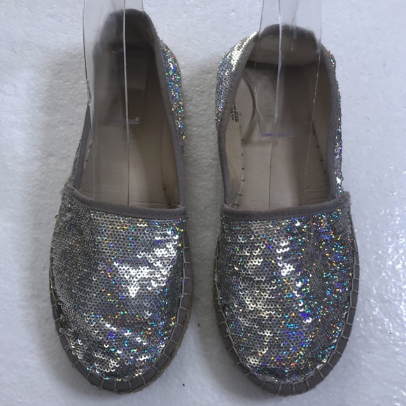 Nicole Miller 6 M Sequin Holographic Silver Flats - Picture 2 of 8